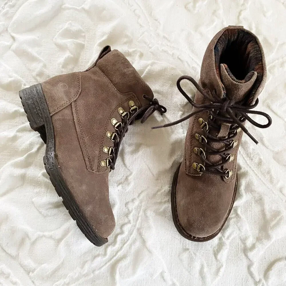 Born Codi Lace Up Boots Size 6 New